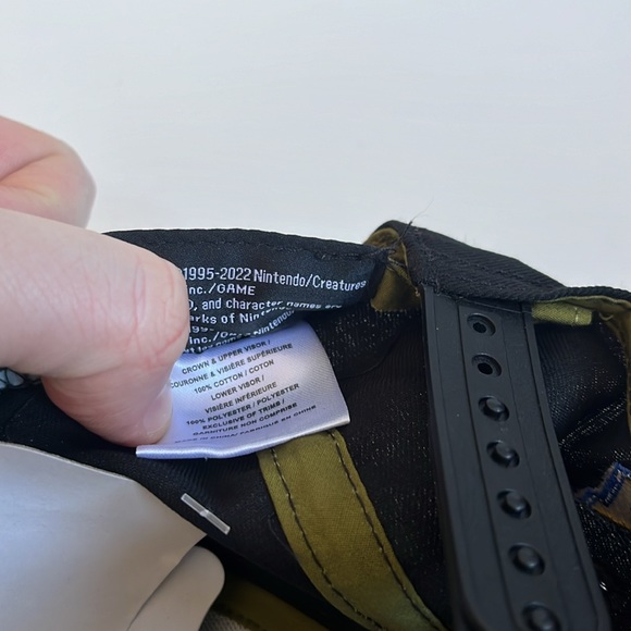 Pokemon Snapback Hat / New With Tags / 20022 - Picture 5 of 7